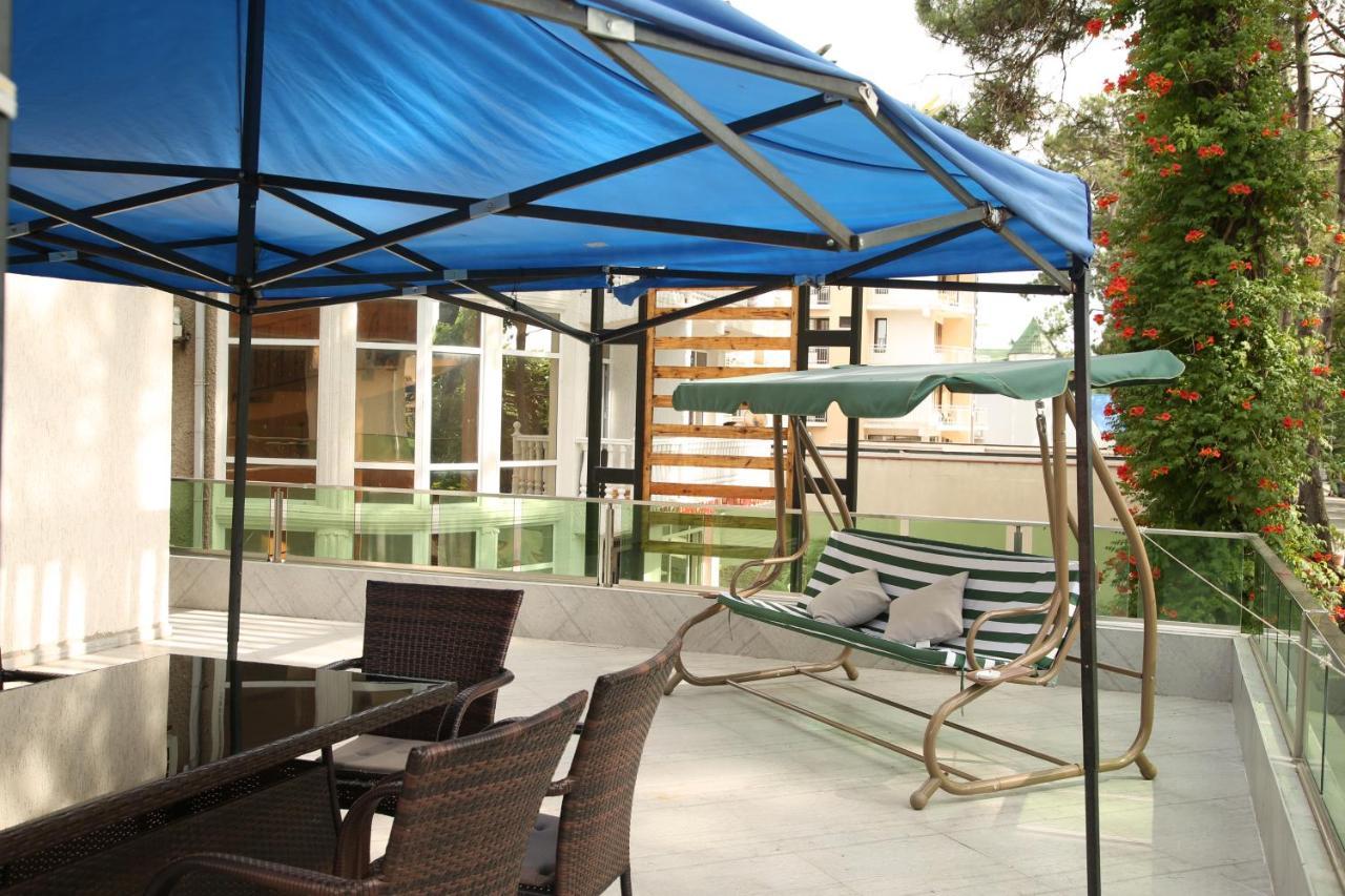 Magnetiti Hotel Ureki Exterior photo